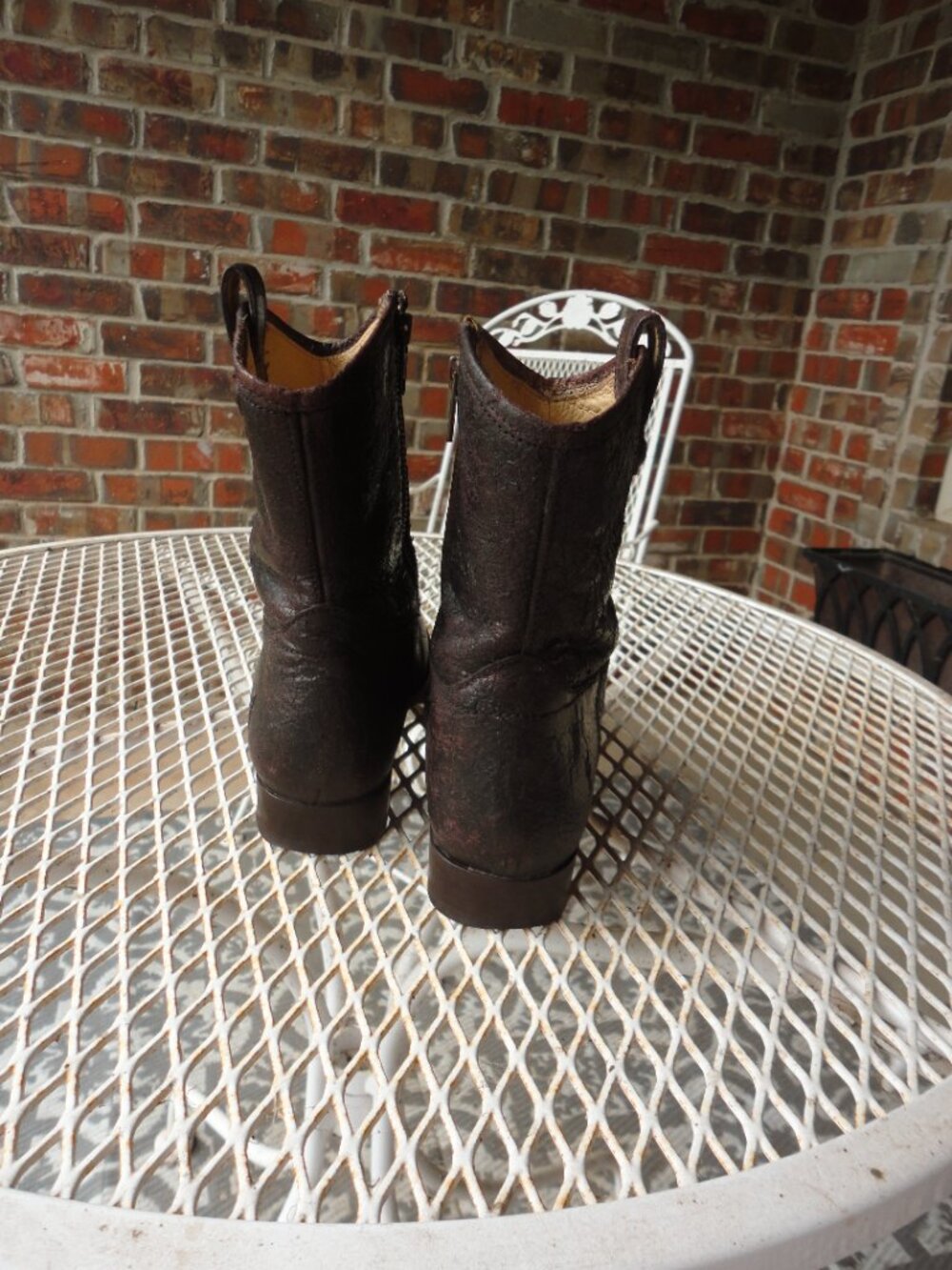 FRYE Brown Leather Distressed Zipper Ankle Boots Size 8B - Picture 4 of 11